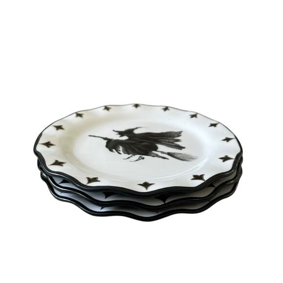 Potter's Studio Halloween Witch 6in Appetizer Plates Scalloped Set of 3 NEW - Picture 4 of 8